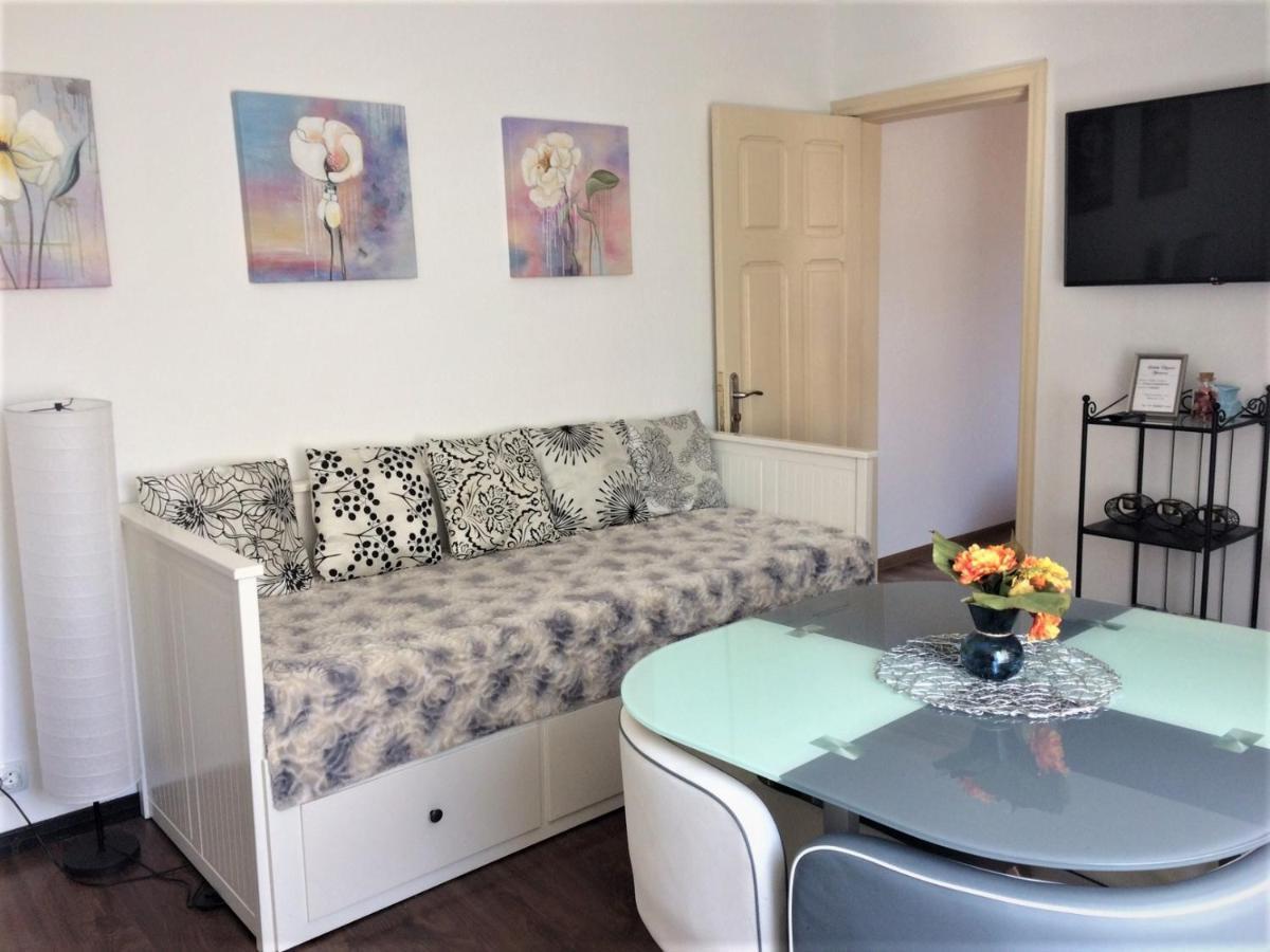 Ludvika Elegance Apartment Λιέπαγια Εξωτερικό φωτογραφία